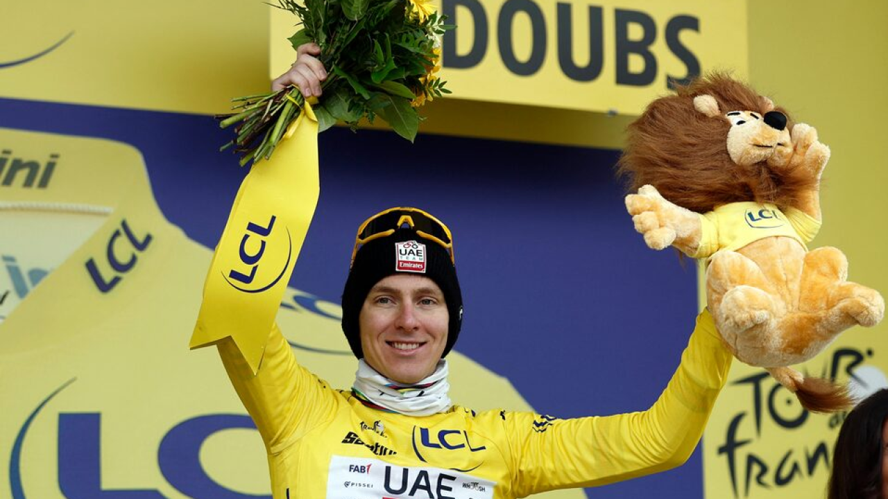 Погачар мог досрочно сойти с победного для него Тур де Франс-2025