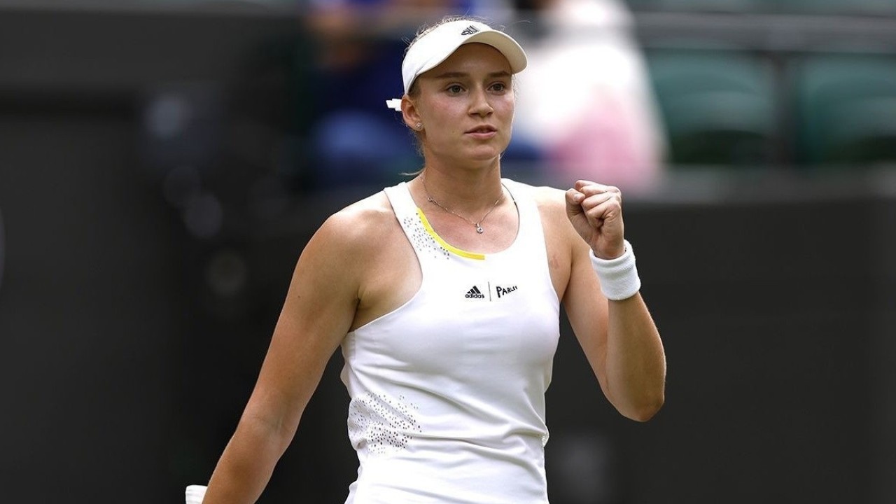 Рыбакина вышла в финал Итогового турнира WTA