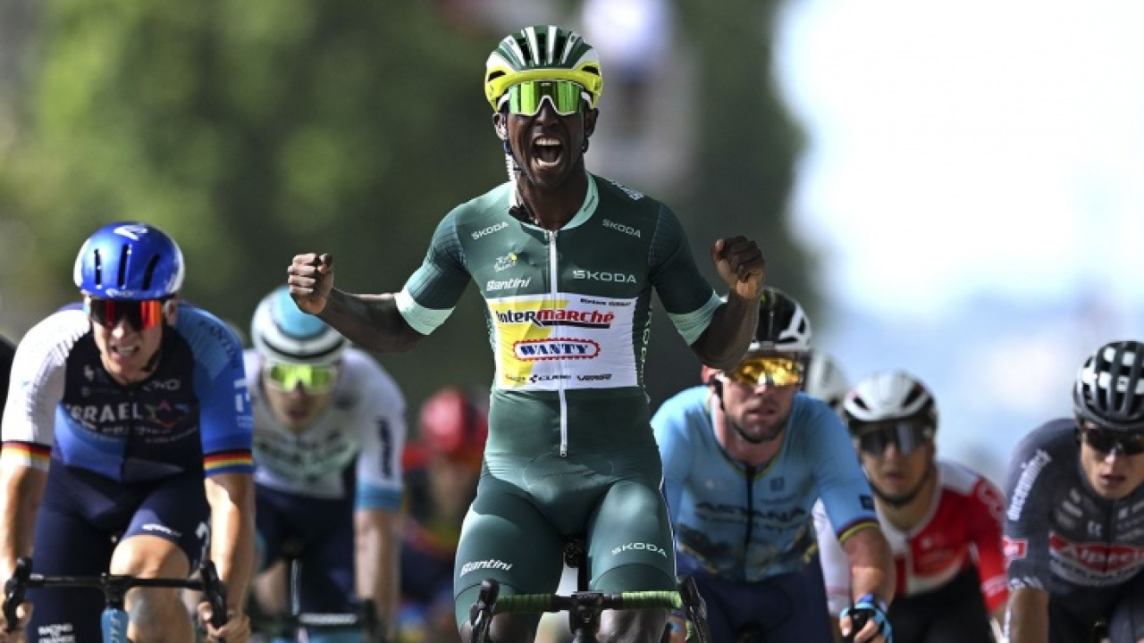 Луценко получил звездного партнера из Африки