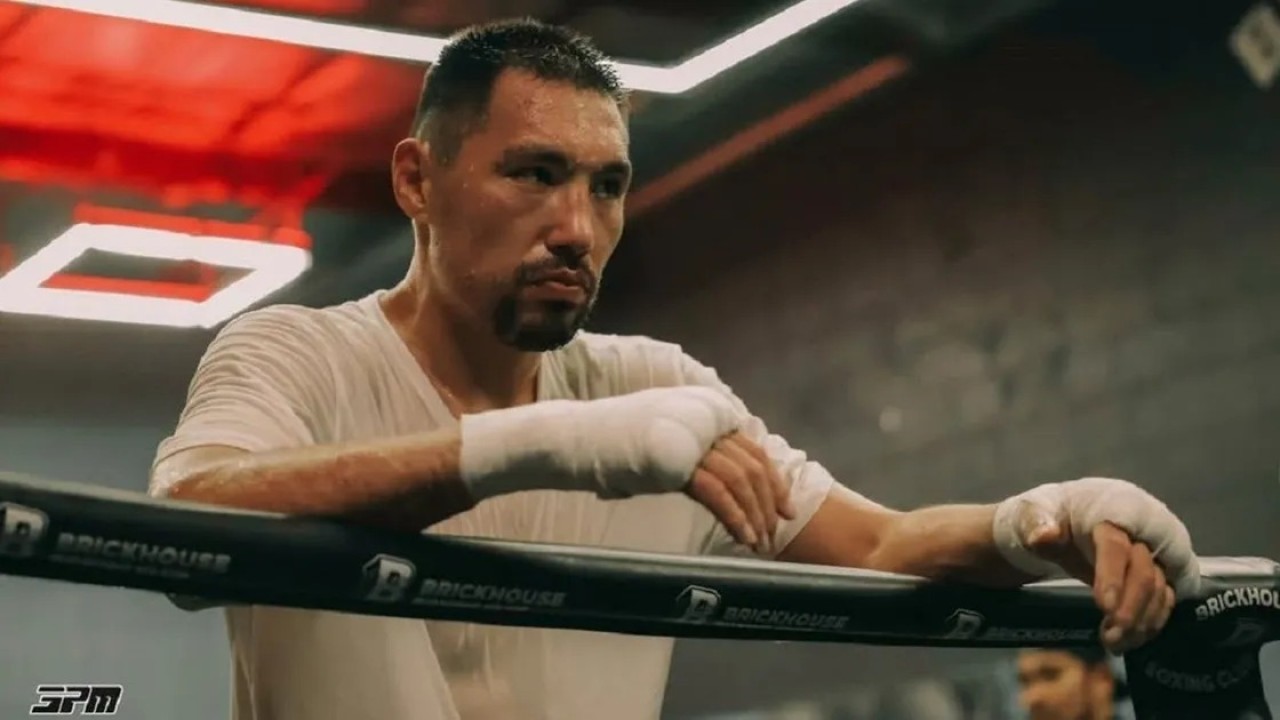 Жәнібек Әлімханұлы жаңа дивизионда әлем чемпионы атануға мүмкіндік алды