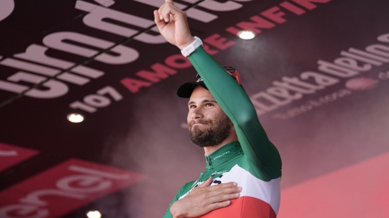 Ганна выиграл Dwars door Vlaanderen