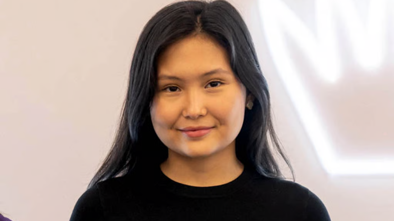 Асаубаева вернулась в лидеры Турнира претенденток к последнему туру