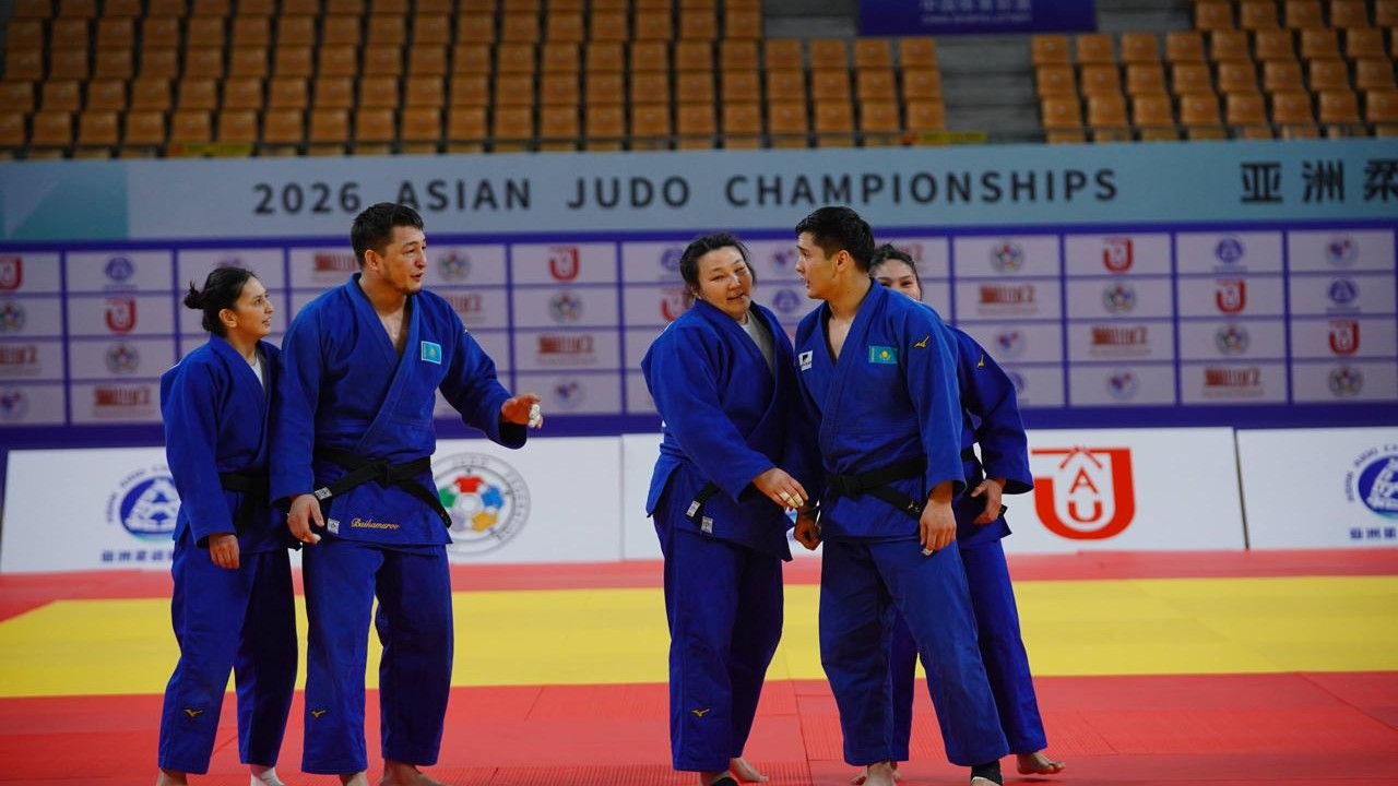 Қазақстан құрамасы - дзюдодан Азия чемпионатының күміс жүлдегері