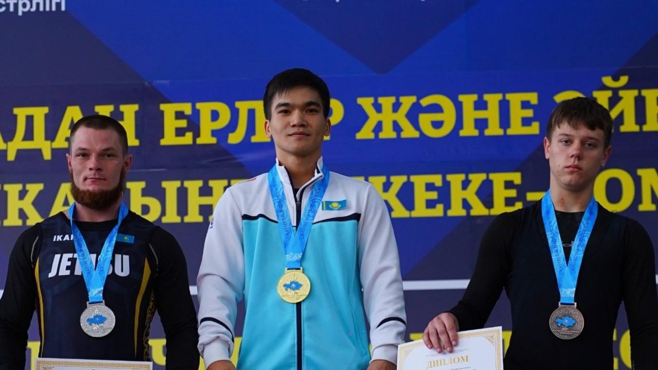 8 рекордов в одном весе обновили на ЧРК по тяжелой атлетике