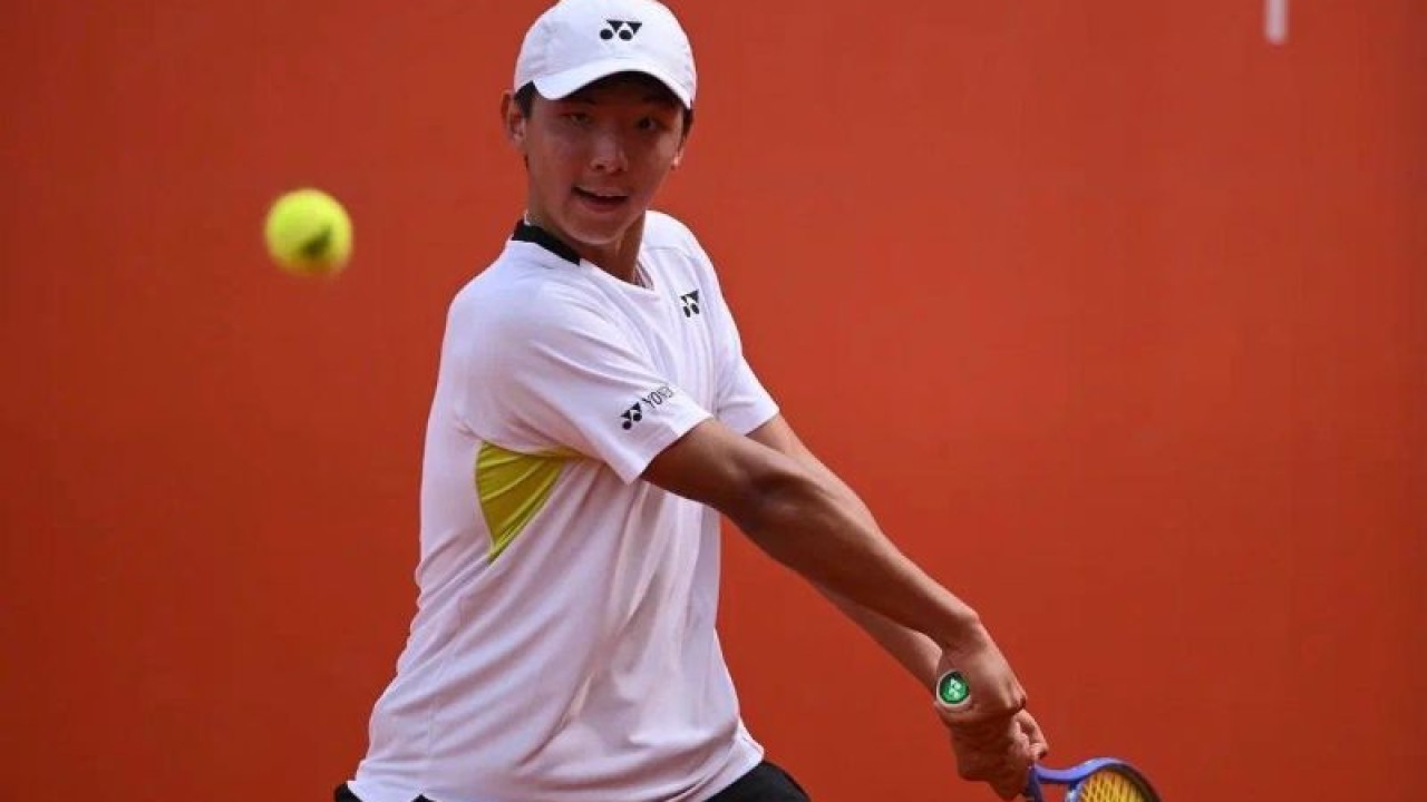 Заңғар Нұрланұлы Германиядағы ITF Juniors J500 турнирінің ширек финалына шықты
